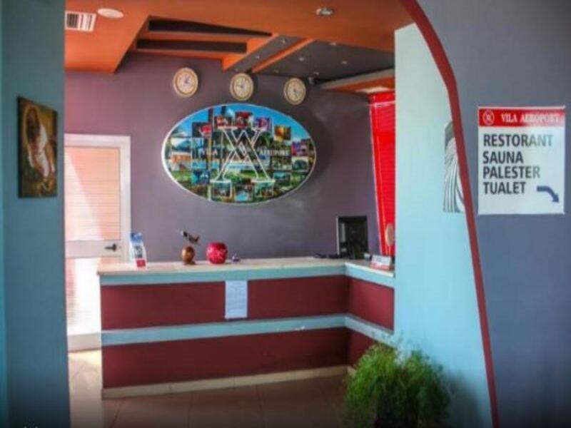 Hotel Vila Aeroport Rinas 外观 照片
