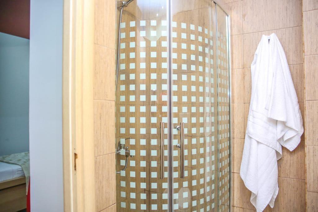 Hotel Vila Aeroport Rinas 外观 照片