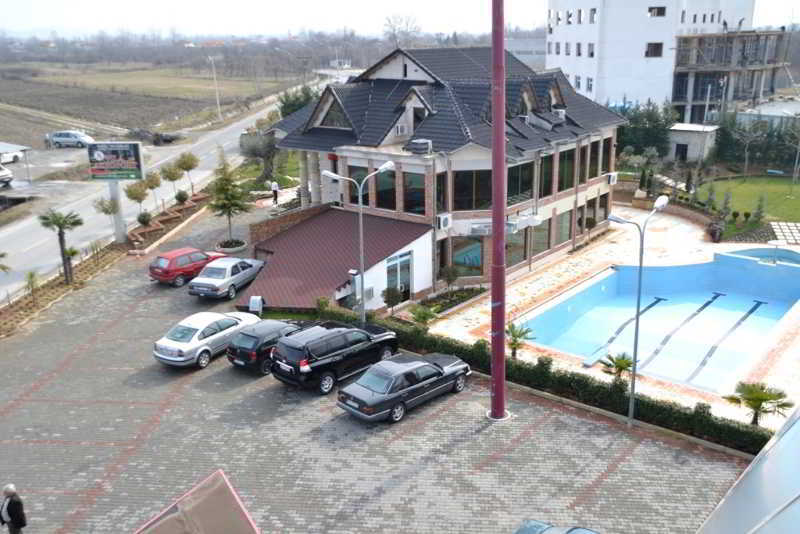 Hotel Vila Aeroport Rinas 外观 照片
