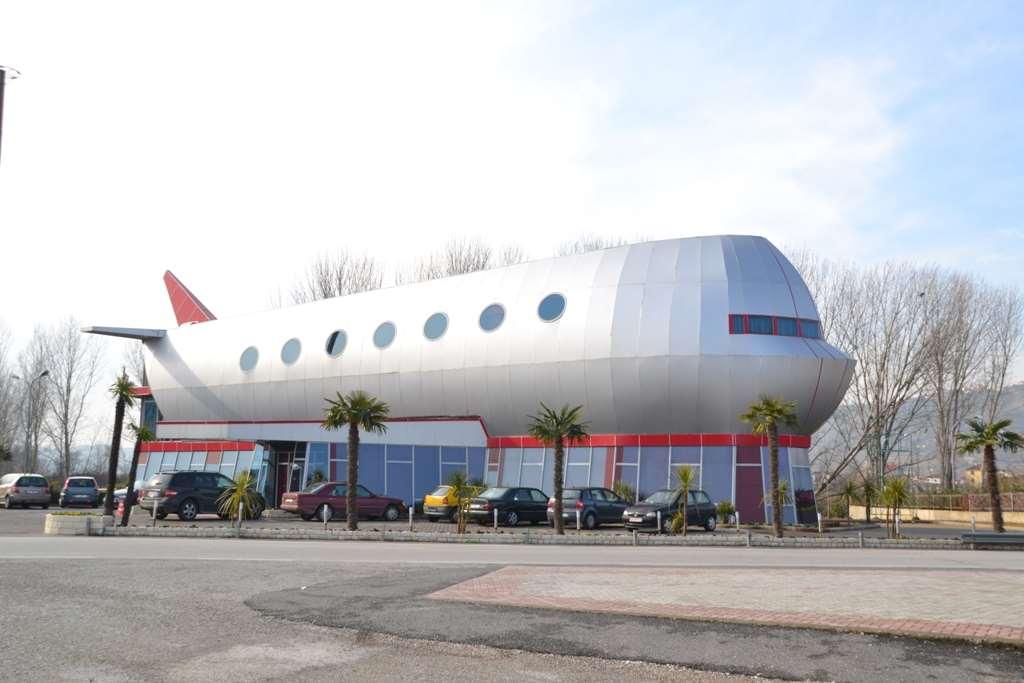 Hotel Vila Aeroport Rinas 外观 照片